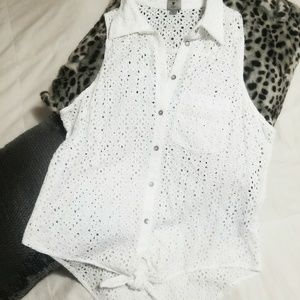 Guess Front Knot Top